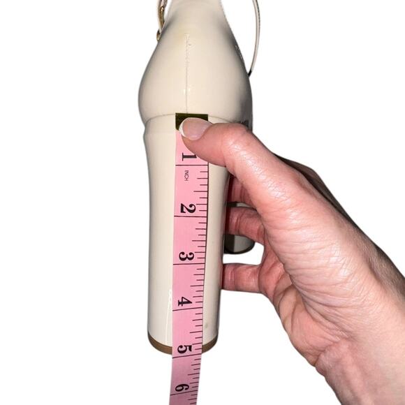 Valentino Garavani Tan Go Cream Patent Leather Platform Heels Size 40 - Picture 14 of 15